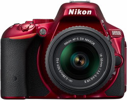 Nikon D5500  レッド