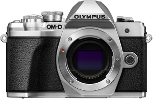 OLYMPUS OM-D E-M10 Mark III　シルバー